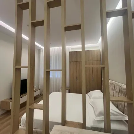 Priam Tirana